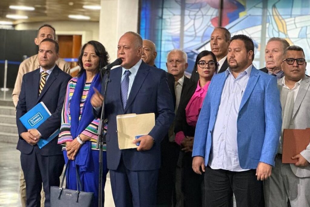 Cabello desestima actas de la oposición: "No tienen cédula, son un fraude"