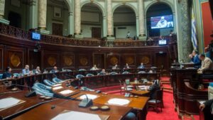 Cobra fuerza el ingreso por concurso a las intendencias con apoyo de todos los partidos políticos