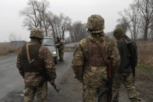 Colombianos que combatieron por Ucrania irán a la cárcel en Rusia; Venezuela los extraditó - AlbertoNews