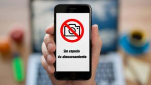 Cómo liberar espacio almacenamiento en tu móvil sin eliminar las fotos: tres trucos fáciles