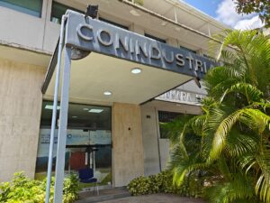 Conindustria pide al CNE resultados definitivos del 28J y aboga por la paz