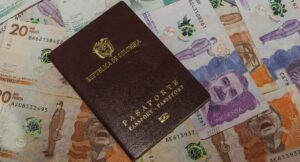 Cuál es la diferencia entre cedula digital y pasaporte colombiano para viajar