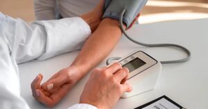 Cuál es la presión arterial normal y por qué no se controla bien la hipertensión en América Latina