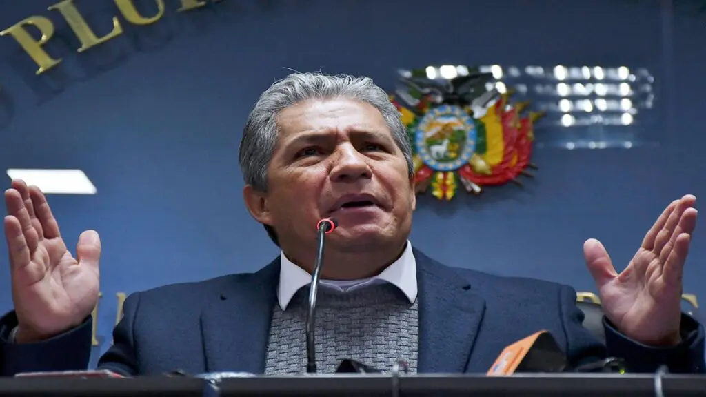 Dan baja a cinco generales responsables de la intentona de golpe de Estado en Bolivia