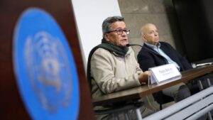 Delegación de Gobierno colombiano descarta romper unilateralmente diálogo de paz con el ELN