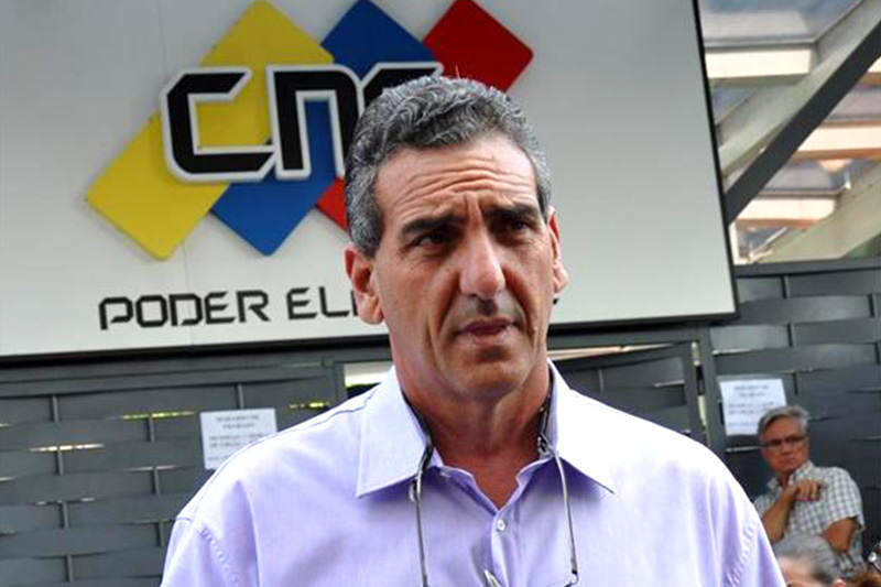 Denuncian que funcionarios detuvieron a Vicente Scarano, hijo del exalcalde de San Diego Enzo Scarano