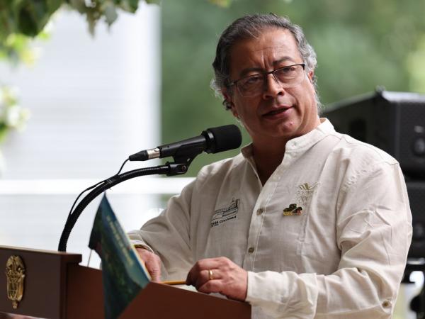Desaprobación del presidente Gustavo Petro está en 58,3 %, según encuesta del Invamer | Gobierno | Economía
