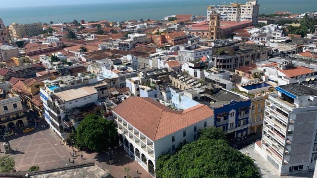 Descartan sustancias psicoactivas en intoxicación masiva de 15 estudiantes en la Normal Superior de Cartagena