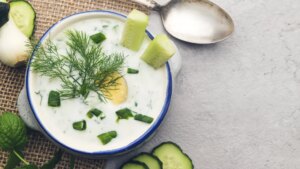 Diez ideas de sopas frías para hidratarnos en verano comiendo rico y saludable