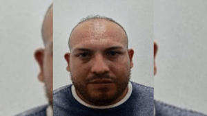 Dio una golpiza a su pareja porque cree que le es infiel
