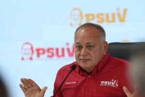 Diosdado Cabello a Delpino: Abandonaste el cargo