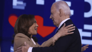 "EE.UU., te di lo mejor de mí": Biden cede el testigo a Kamala Harris en un emotivo discurso durante el arranque de la Convención Demócrata