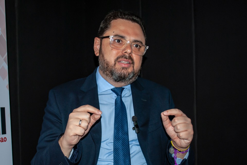 Ecarri denunció que fue presuntamente agredido por Tarek William Saab en el TSJ