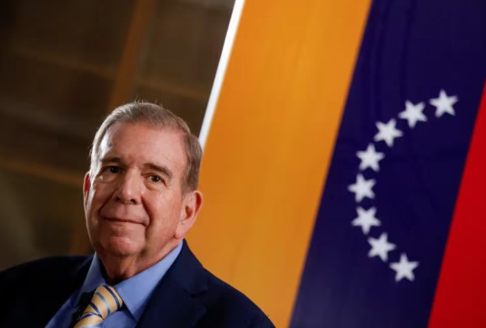Edmundo González Urrutia participó en misa por Venezuela: “Ruego a Dios por nuestro pueblo y por el cese de la violencia” - AlbertoNews