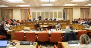 El Congreso no decidirá hasta finales de agosto si Sánchez debe comparecer por la fuga de Puigdemont como pide el PP