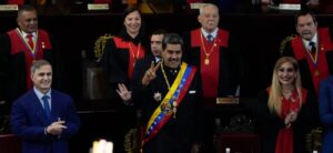 El País de España | El TSJ convalida la victoria de Maduro entre críticas por su falta de independencia - AlbertoNews