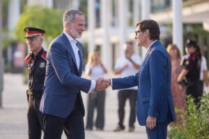 El Rey, en el Nou Port Olímpic de Barcelona tras recibirle Illa como nuevo presidente catalán
