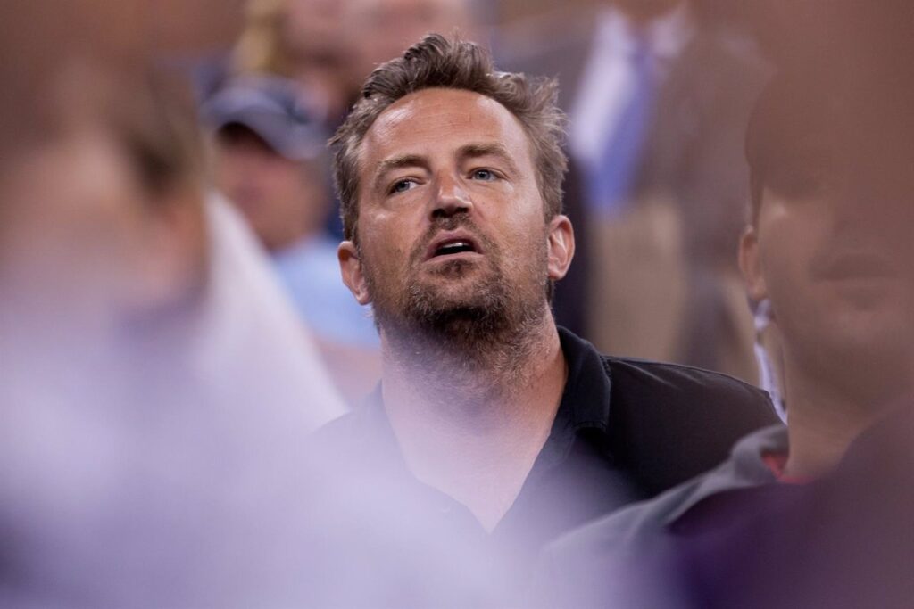 El asistente personal de Matthew Perry se declara culpable de suministrarle la ketamina relacionada con su muerte