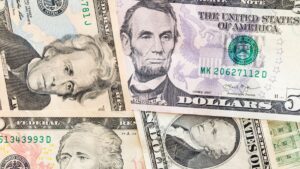 El dólar subió en la franja de los $ 40 y anotó su segunda jornada al alza