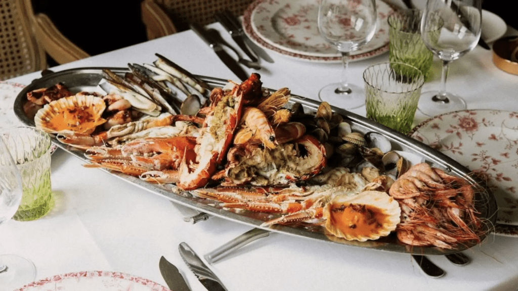 El éxito de la marisquería de Barcelona en la que han comido desde Leo Messi a Beyoncé