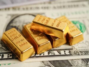 El oro marca récord histórico, a más de 2. 500 dólares por onza | Finanzas | Economía
