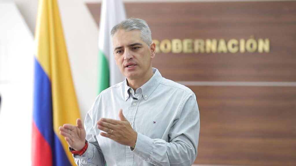 El pedido del gobernador de Antioquia al presidente Gustavo Petro para que 'lo deje terminar las vías'