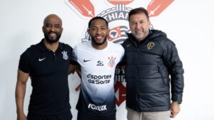 El venezolano José Martínez es nuevo jugador de Corinthians