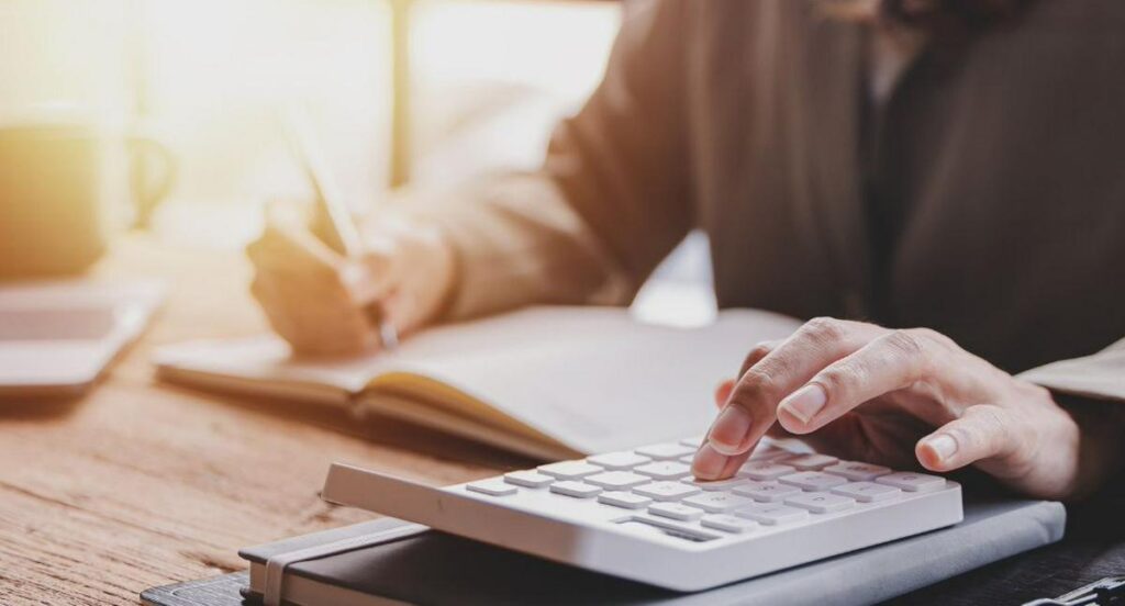 En Bogotá abren cursos gratuitos para emprendedores, comerciantes y vendedores ambulantes