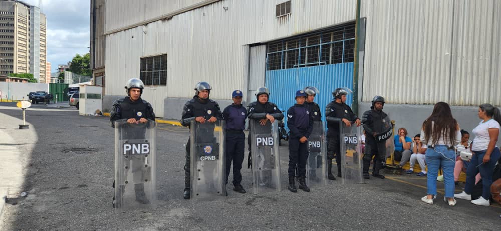 En la Zona 7 de Boleita los familiares de los presos viven ahogados en incertidumbre