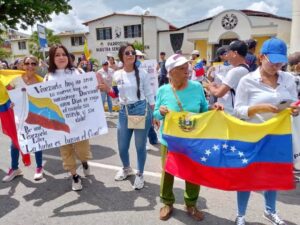 En las regiones también se debatió en la calle el resultado del 28J