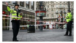 En un brutal ataque en Londres, una mujer y una niña murieron tras recibir más de 30 puñaladas