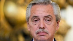 Ex primera dama argentina declaró en caso de violencia de género contra su esposo