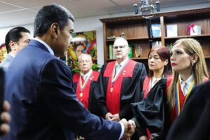 Falta de independencia del TSJ es principal crítica tras sentencia sobre elecciones