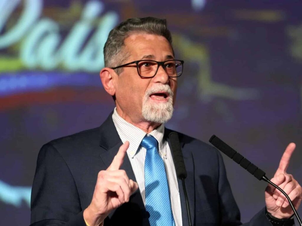 Familiares de Américo De Grazia denunciaron que desconocen el paradero del exdiputado