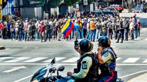 Foro Penal actualiza a 1.229 el número de detenidos por protestas