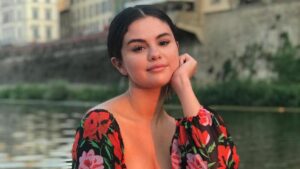 Google y Selena Gómez anuncian campaña para la salud mental en adolescentes de EE.UU. - AlbertoNews