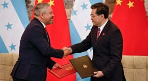 Honduras y China firman cuatro acuerdos por 9,8 millones de euros en su encuentro de empresarios