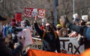 Impuesto a los superricos puede financiar la lucha climática