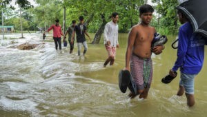 Inundaciones repentinas en Bangladesh afectaron a 2,9 millones de personas