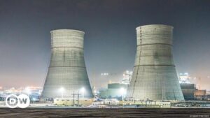 Jefe nuclear de la ONU revisa planta rusa cerca de combates – DW – 27/08/2024