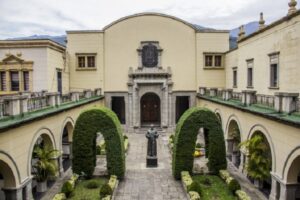 La ULA ratifica suspensión de actividades