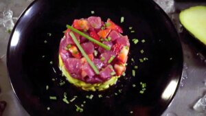 La receta de (falso) tartar de atún vegano que querrás probar aunque no seas vegano