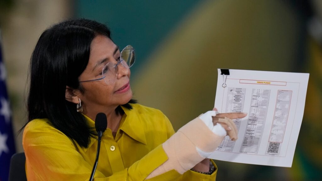 Vicepresidenta de Venezuela asegura que actas publicadas por la oposición son fraudulentas
