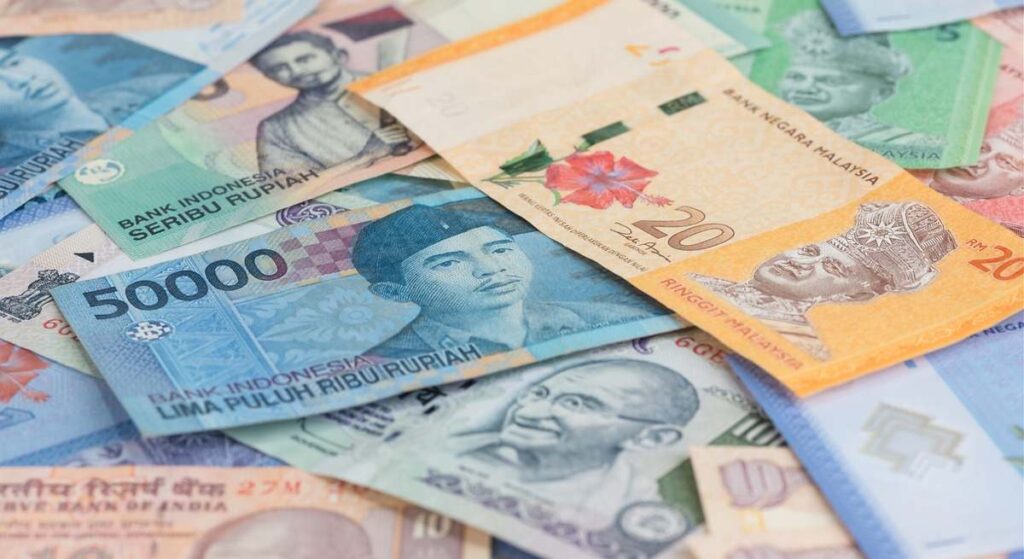 Las divisas asiáticas alcanzan su máximo frente al dólar desde enero