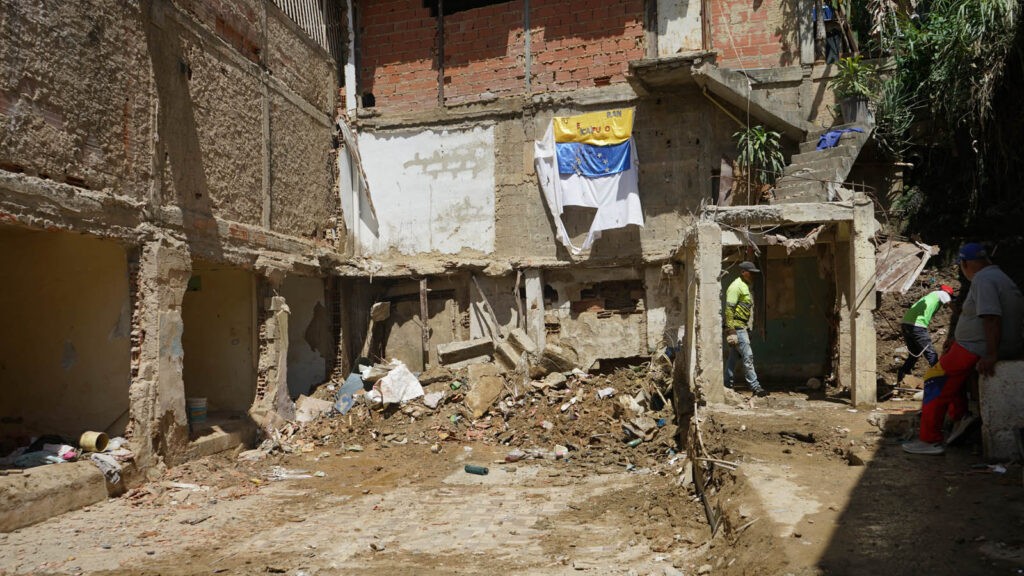 Las voces de quienes están en la primera línea de la tragedia del barrio Unión en Petare