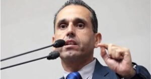 Liberaron al dirigente opositor venezolano Piero Maroún tras su detención en Caracas por supuestos actos vandálicos