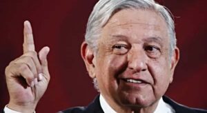 López Obrador cree que el peso no se depreciará pese a las alertas de riesgo para la inversión