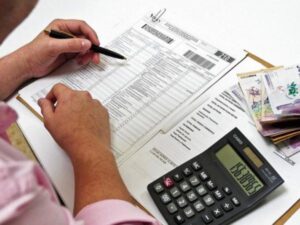 Los reparos que surgen a la ley de financiamiento que prepara el Gobierno Petro | Finanzas | Economía