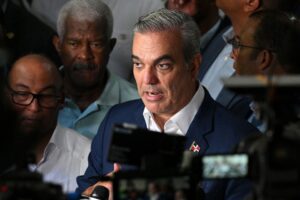 Luis Abinader no descarta que se hable "informalmente" sobre Venezuela en su investidura