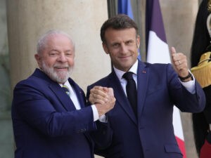 Macron y Lula apoyan "la aspiración del pueblo venezolano a una elección transparente" - AlbertoNews